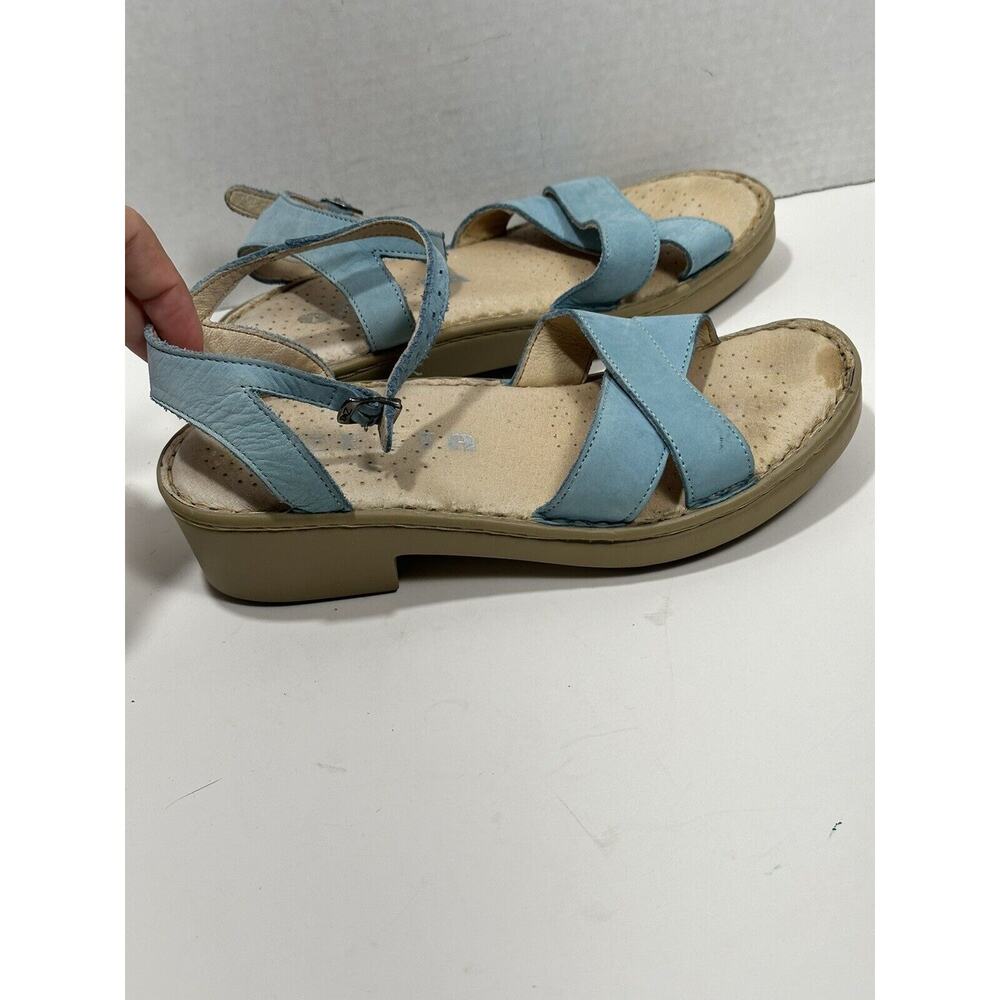 ZEETA Womens Sz 38/ 7.5 Sandal‎ ankle strap Leather Light Blue low heel Sandals